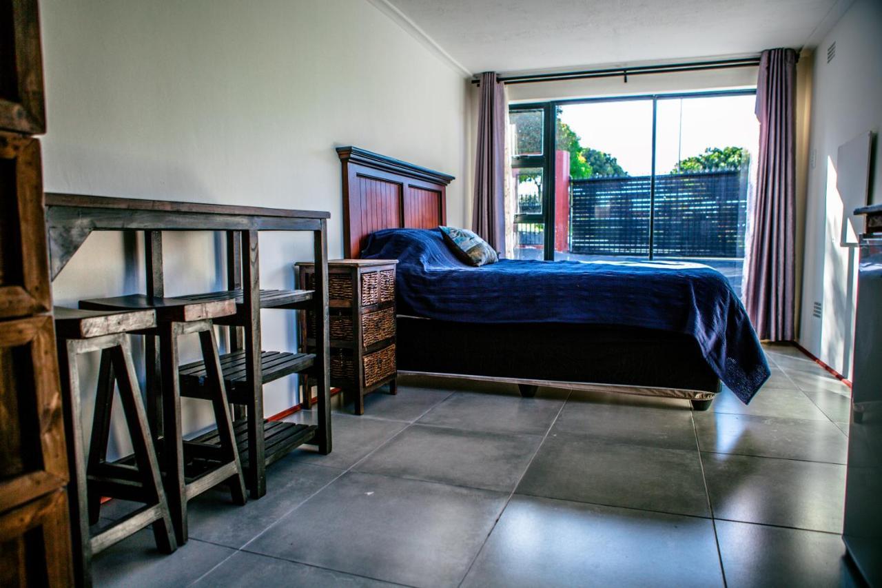 Peaceful 1-Bedroom Flatlet, 10 Min From The Beach Kaapstad Buitenkant foto