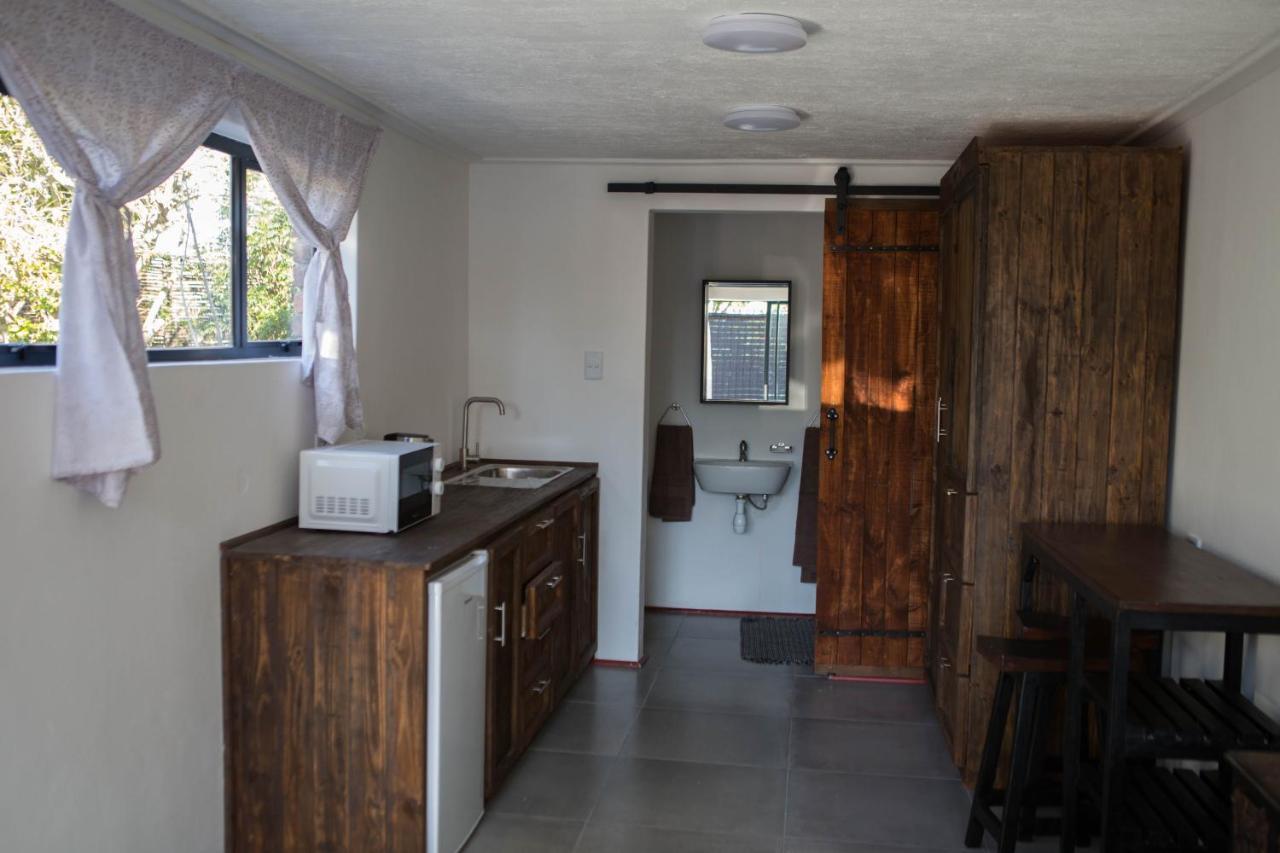 Peaceful 1-Bedroom Flatlet, 10 Min From The Beach Kaapstad Buitenkant foto